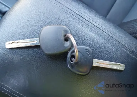 2015 Kia Sportage Lx z USA, uszkodzony, nr VIN KNDPB3AC0F7683501